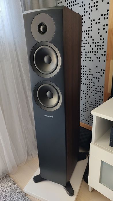 Kolumny Dynaudio Emit 30