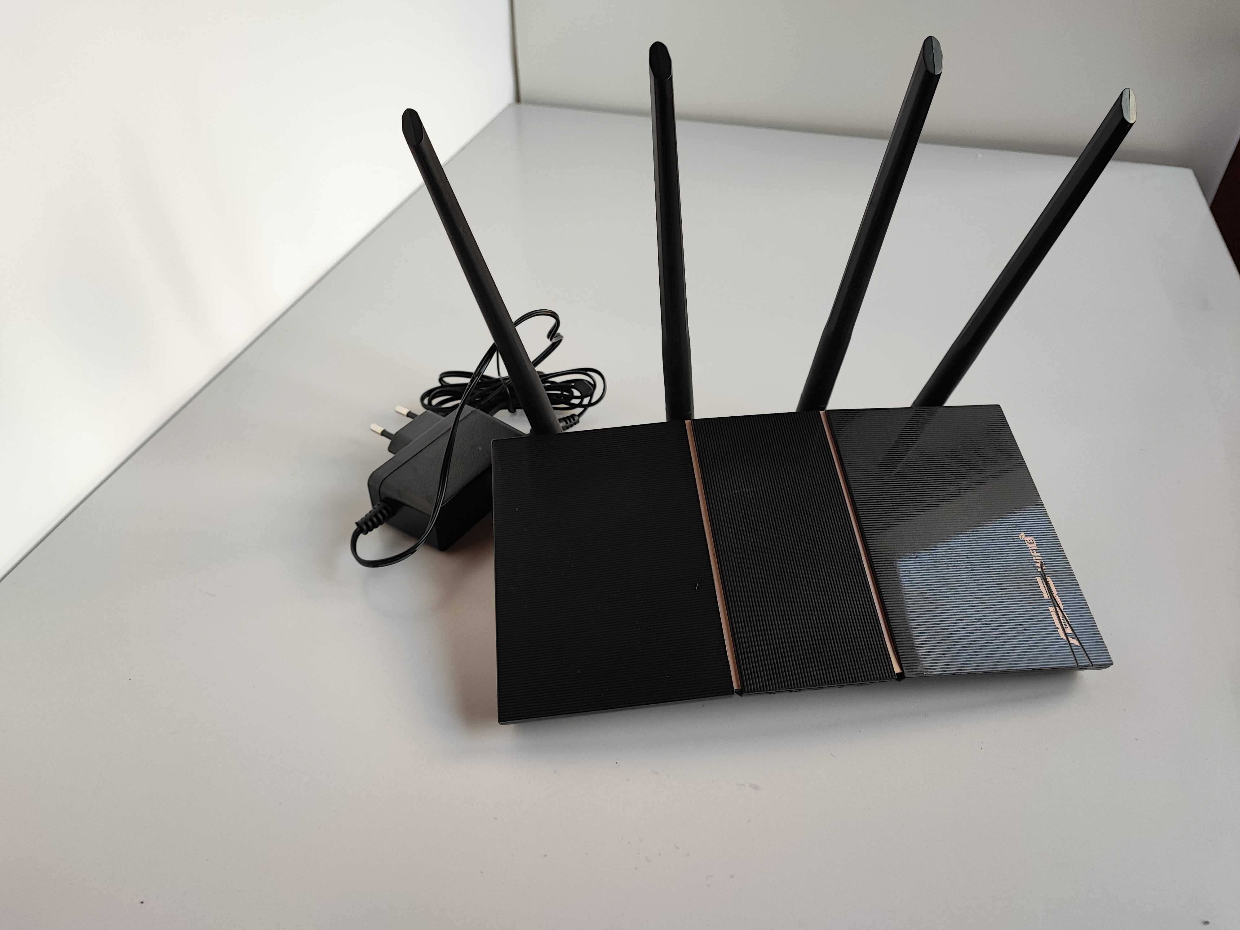 Пропоную роутер Asus RT-AX57 з підтримкою технології Wi-Fi 6.