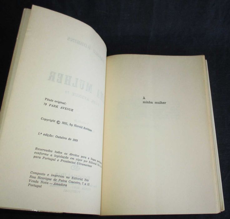 Livro Uma Mulher Harold Robbins