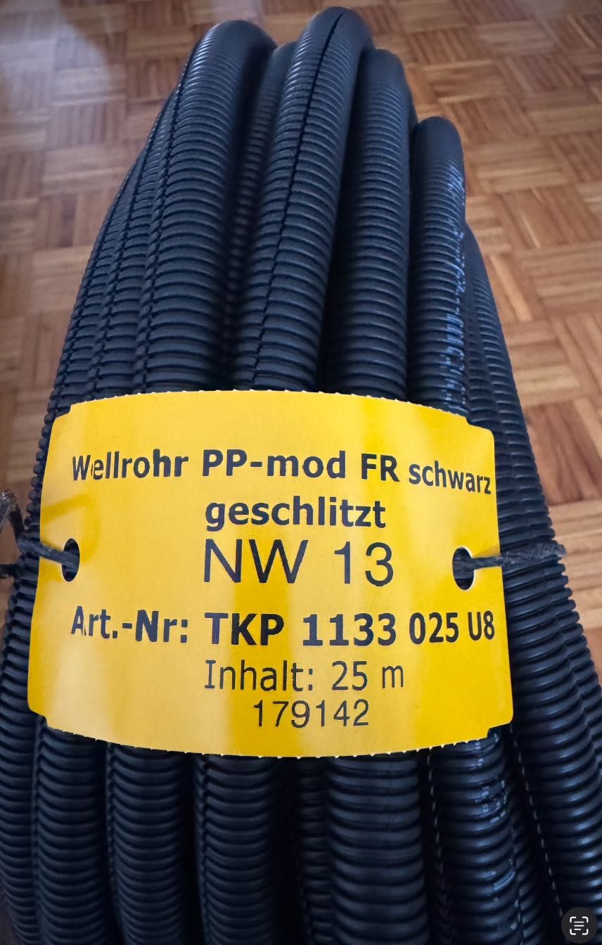 Tubo corrugado PP-mod FR preto ranhurado NW 13