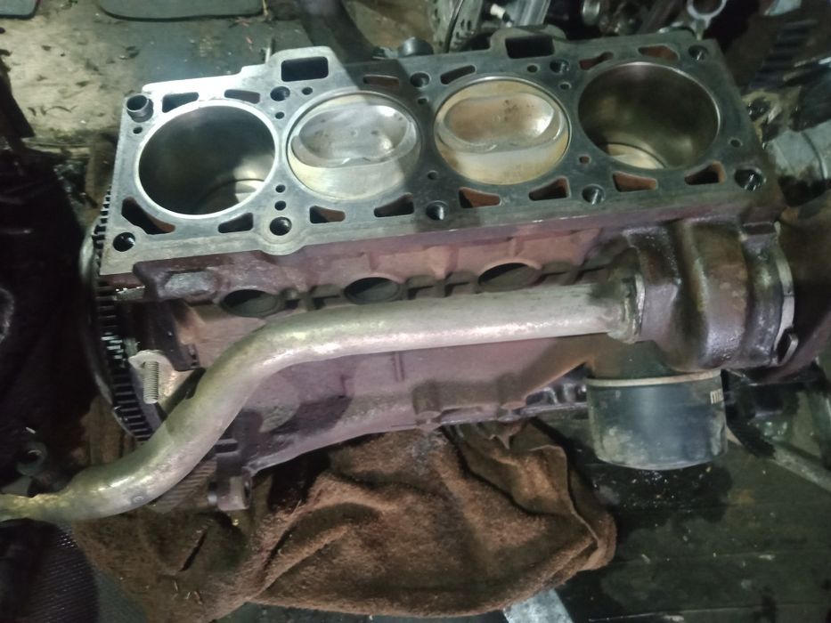 Блок в сборе 1.6-8кл на ВАЗ 21099,2113,2114,2115,2110