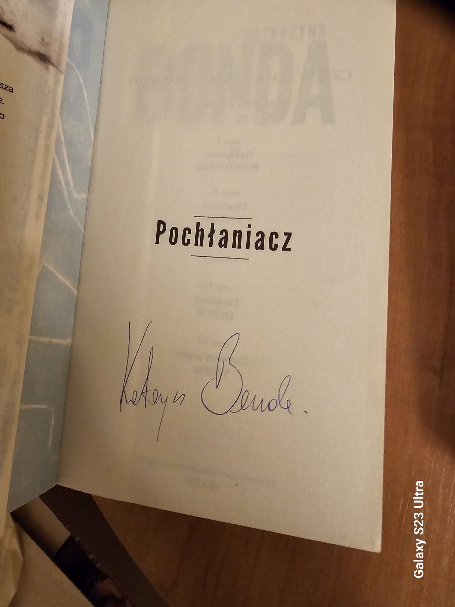 Książki Katarzny Bondy nowe z serii Cztery Żywioły z autografami