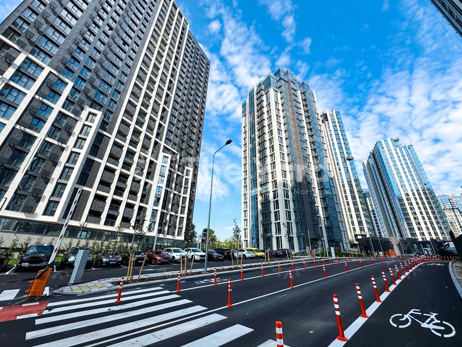 ФАСАДНЕ приміщення 107м2 ЖК Новопечерські липки, Верхогляда, Сільпо