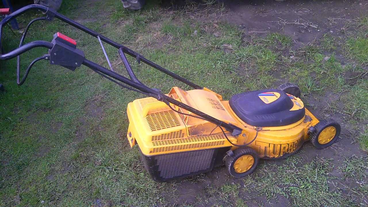 kosiarka elektryczna do trawy z koszem 1500 W nóż o szerokości 40 cm