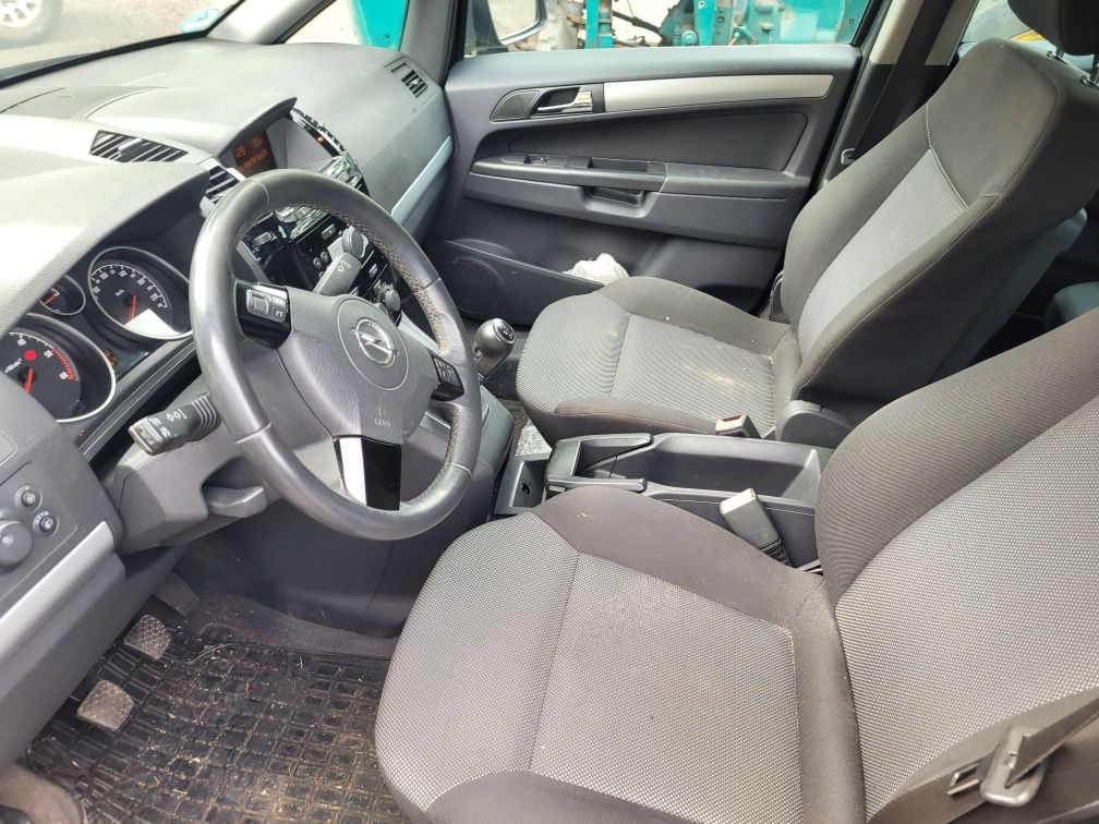 Zafira 1.9 on 7 miejsc