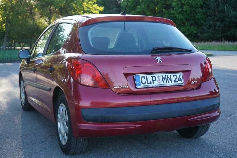 Peugeot 207 1.4 88 KM. benzyna, klimatyzacja, czysty, zadbany