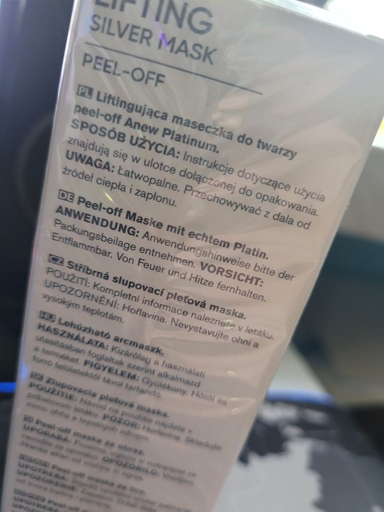 Liftingująca maseczka do twarzy peel-off Anew