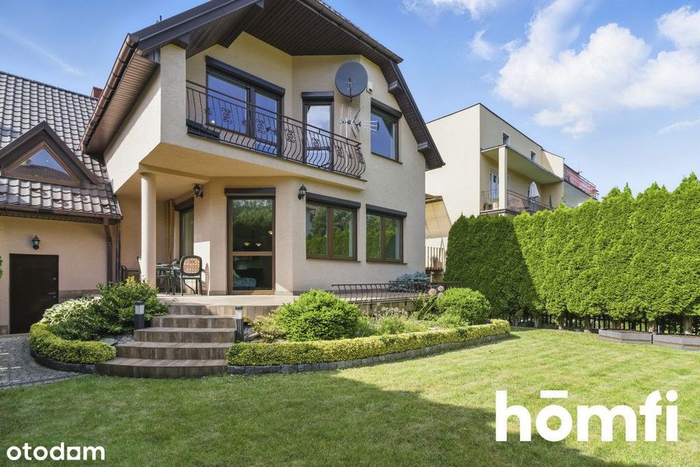 Komfortowy dom z kominkiem w spokojnej okolicy