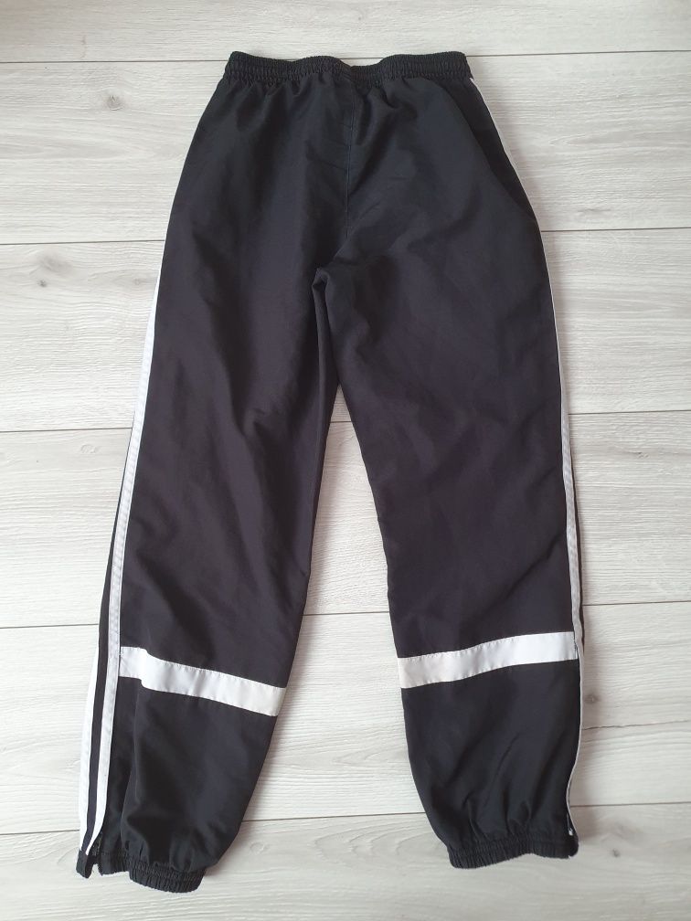 Czarne spodnie dresowe dresy Adidas r 140
