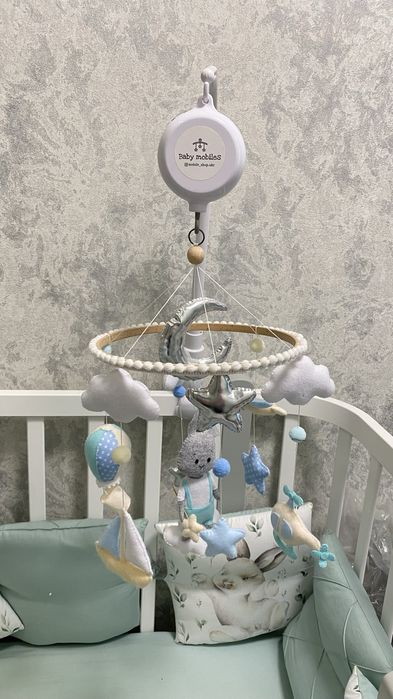 Мобіль на дитяче ліжко