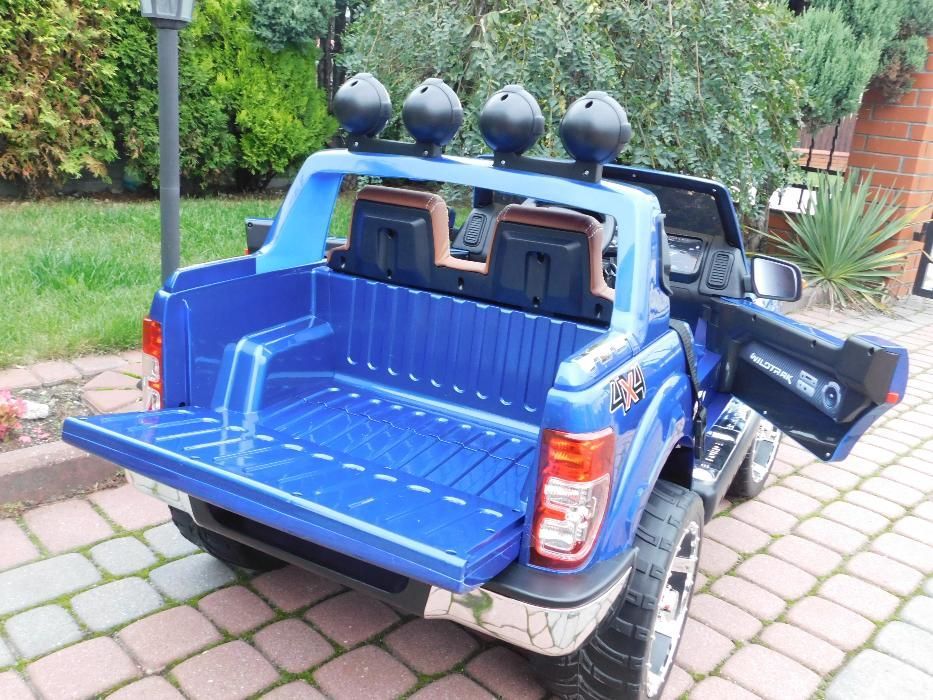 Auto FORD RANGER Samochód na akumulator gumowe koła+Pilot