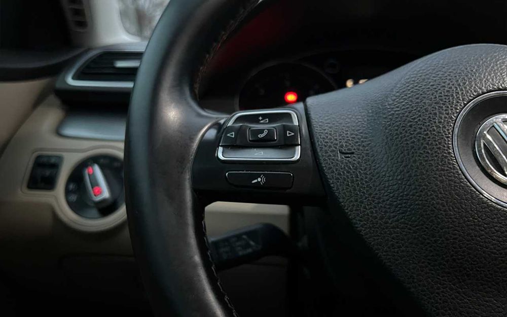 Volkswagen Passat 2011