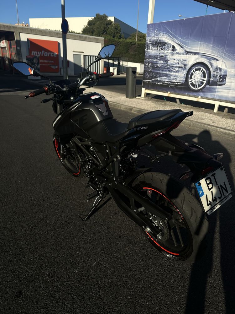 Vendo Voge 125R 2025