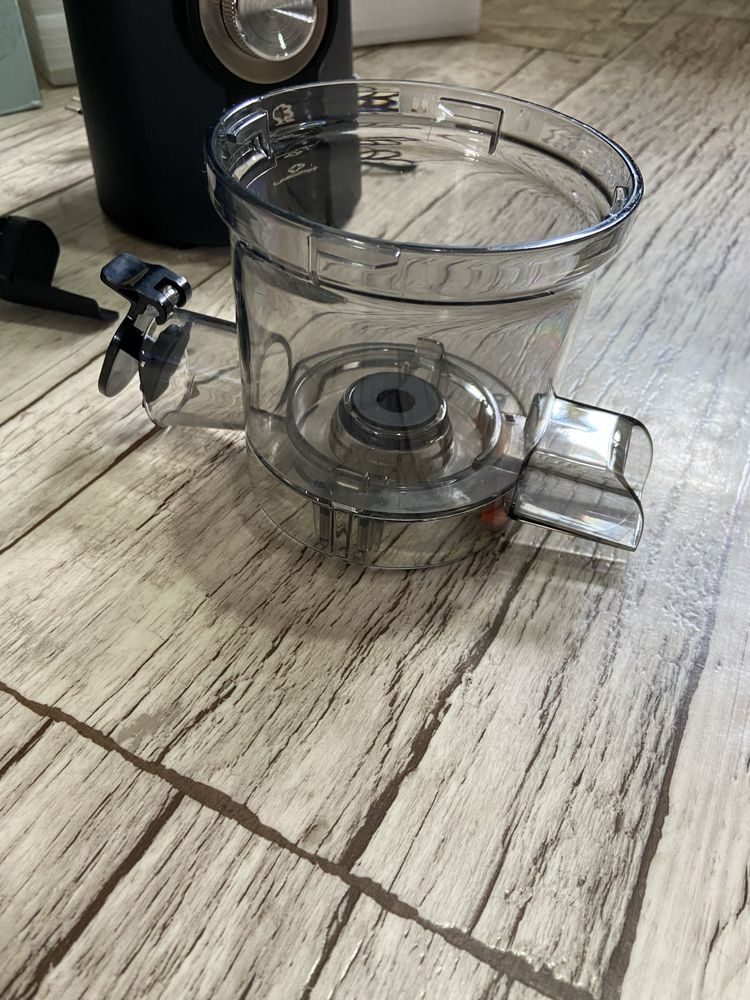 Sokowirówka wolnoobrotowa LINKCHEF do warzyw i owoców 200W 1.2 l