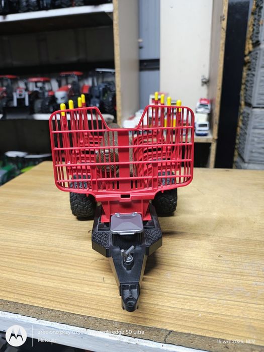 Bruder przyczepa leśna