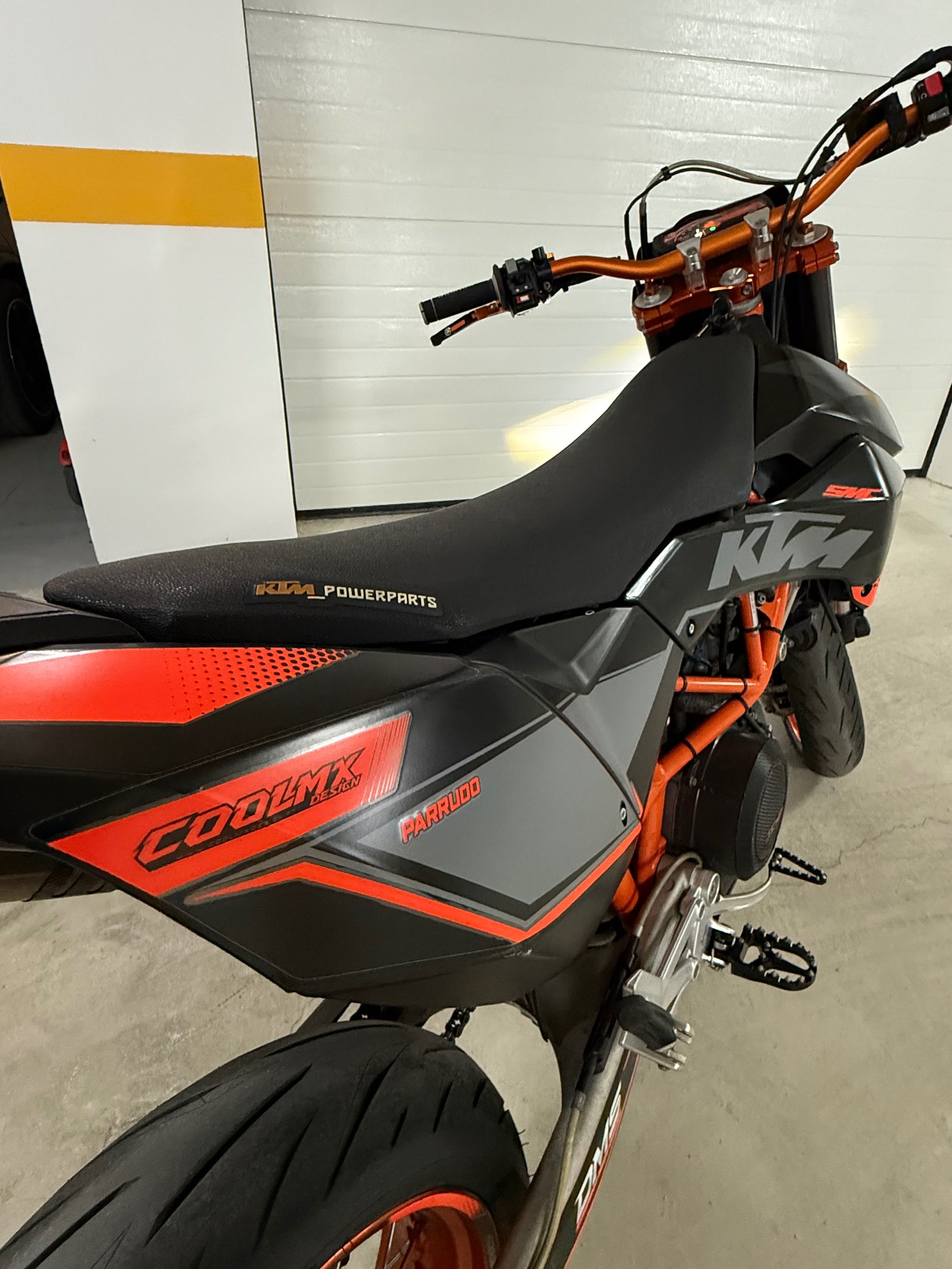 Ktm 690 R super motard