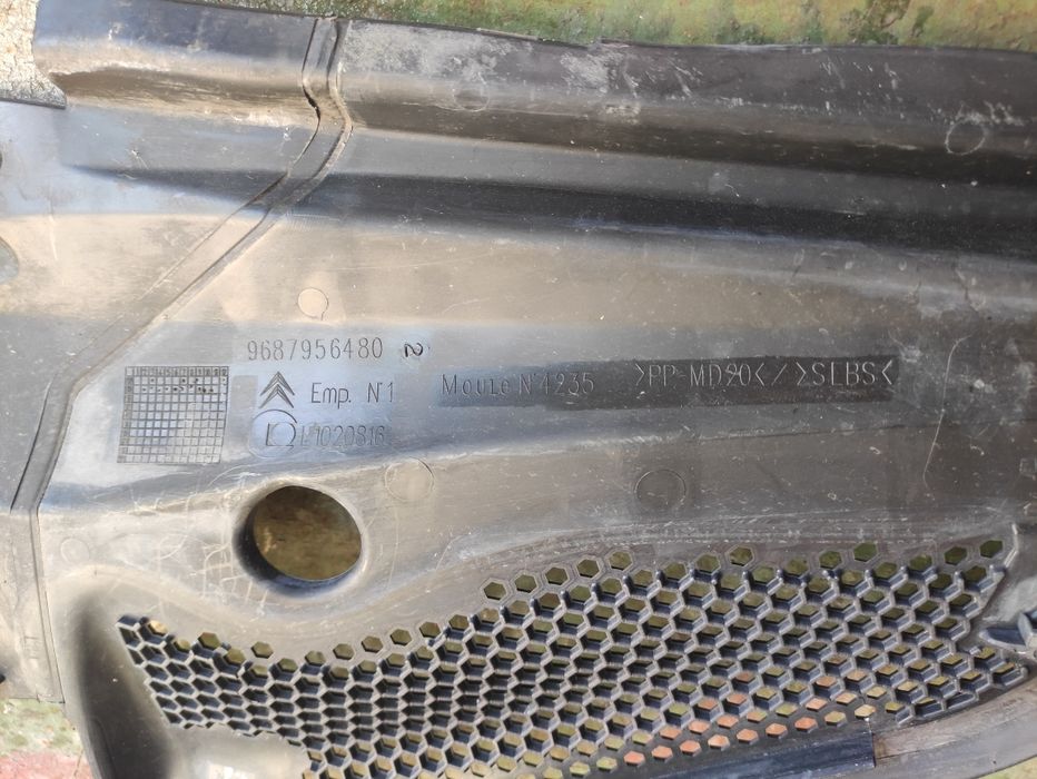 Жабо та планка для CITROEN C4