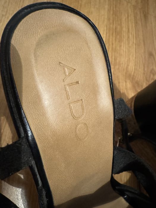 Buty damskie - podwyższające sylwetkę