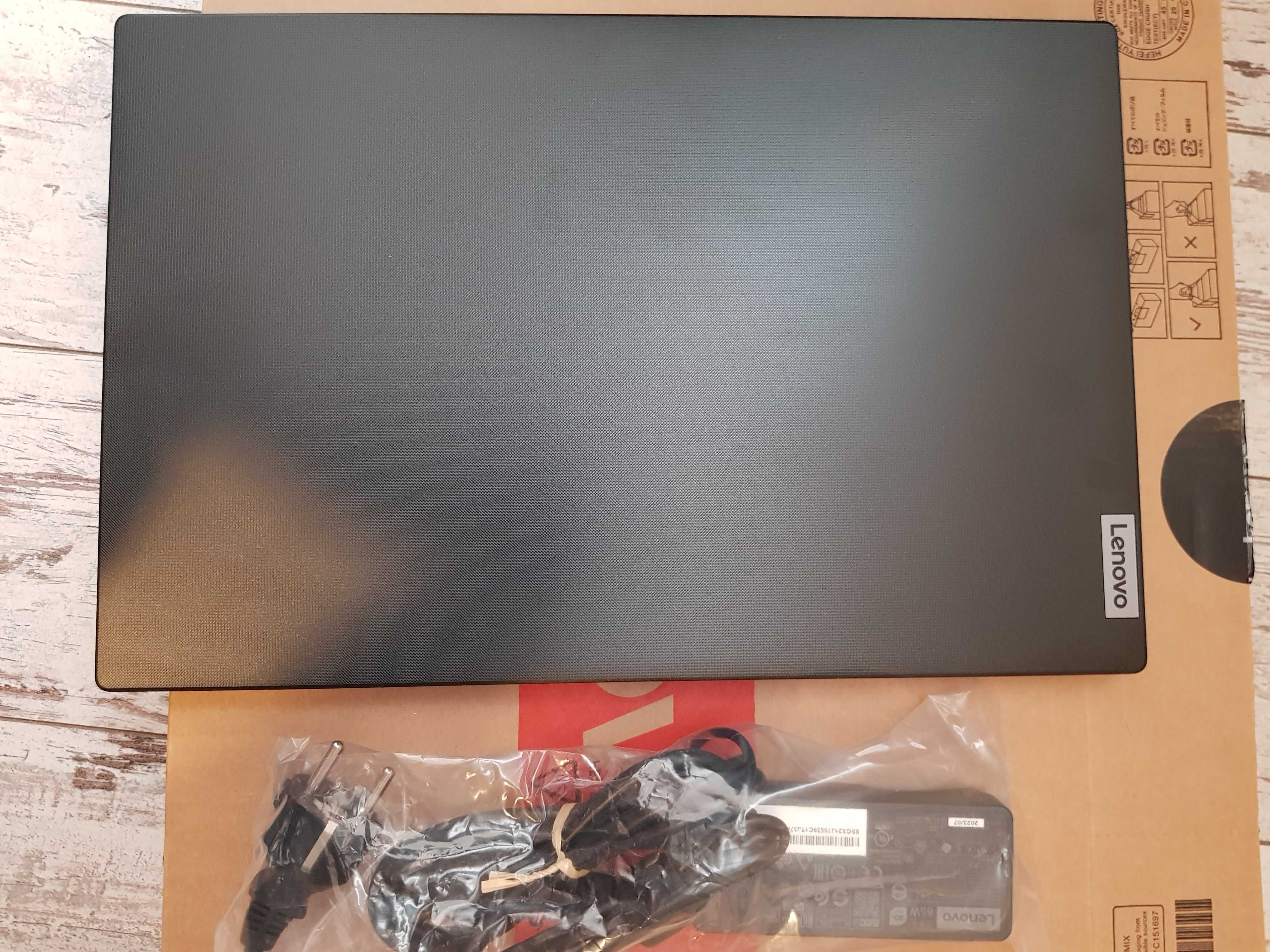 Laptop Lenovo V 15 G4 - i5/16GB/512 ssd- jak nowy