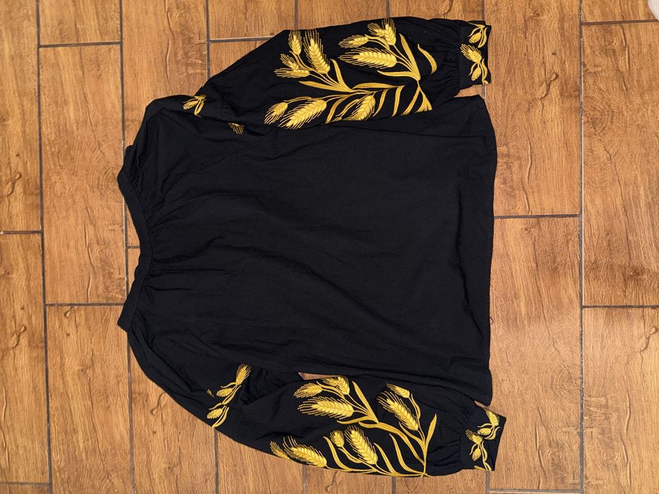 Жіноча блузка сорочка вишиванка