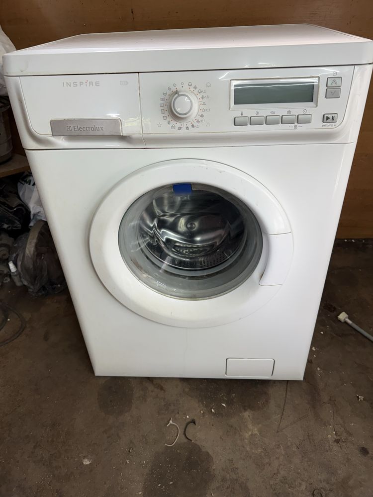 Стиральная машинка Electrolux EWS 10710 W