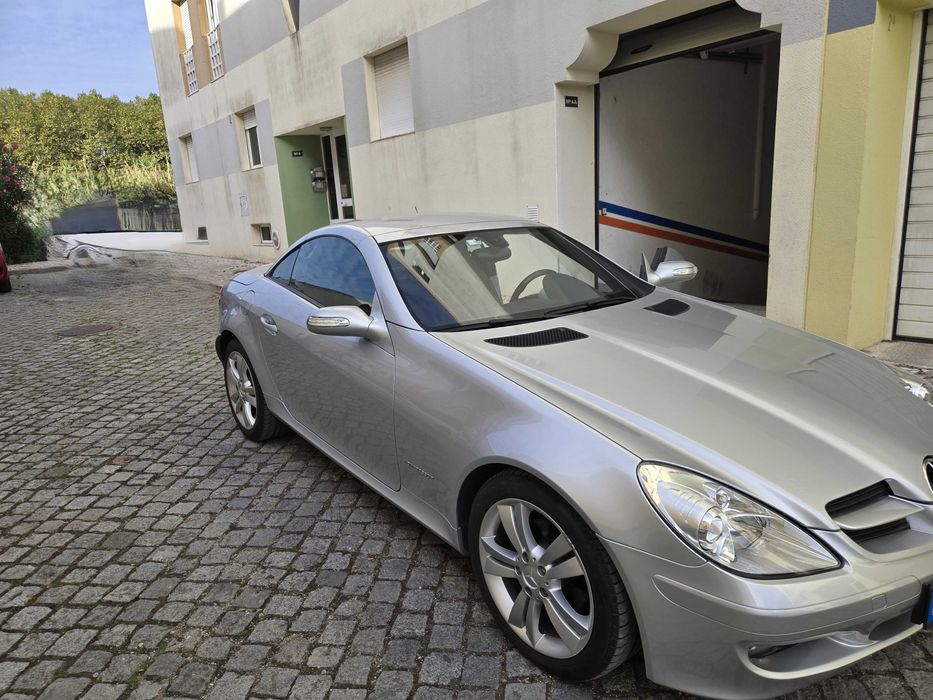 Descapotável Mercedes SLK 200