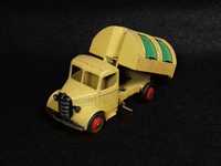 Dinky Toys #252 - Bedford Refuse Wagon - 1950`s by Meccano Ltd