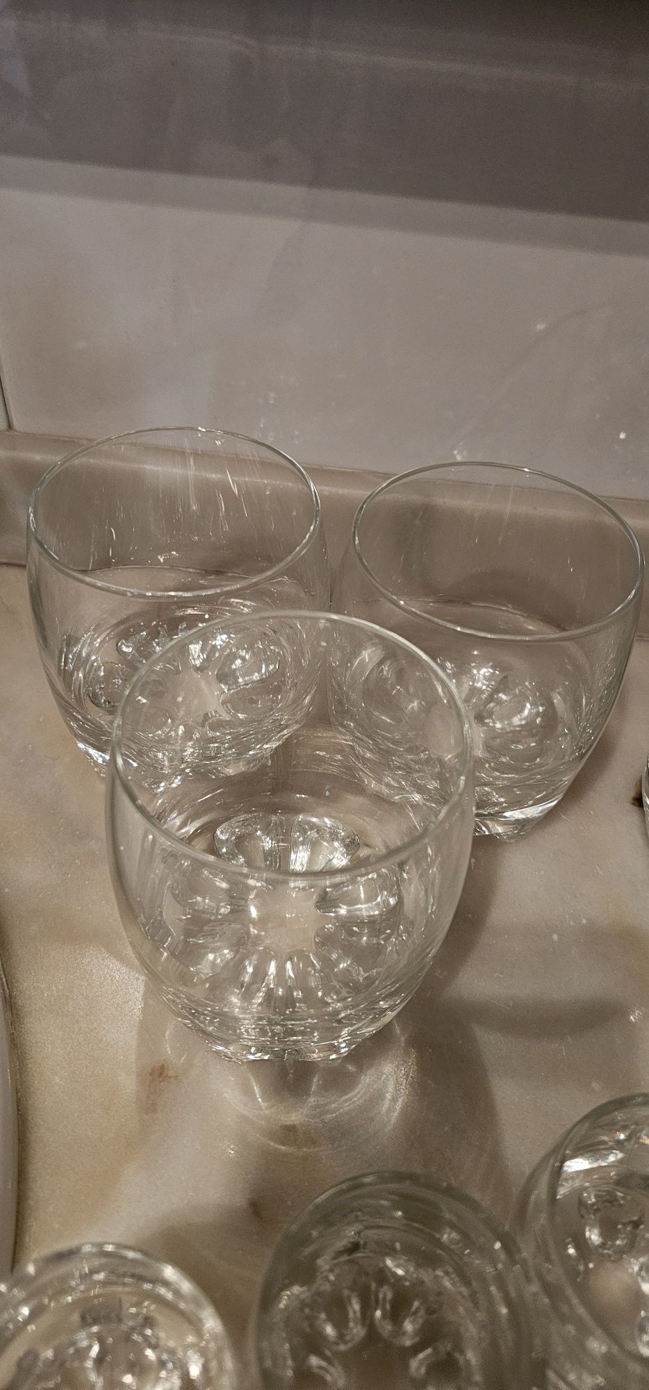 Copos em vidro branco (vendo todos por 3 €)