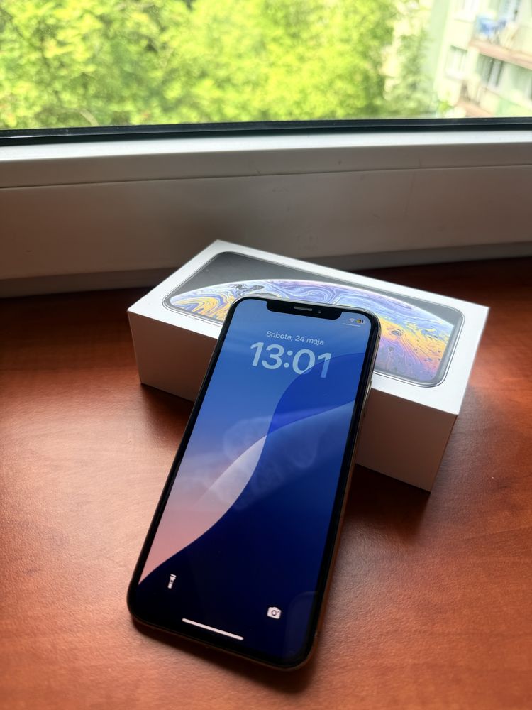 iPhone Xs 64 GB srebrny