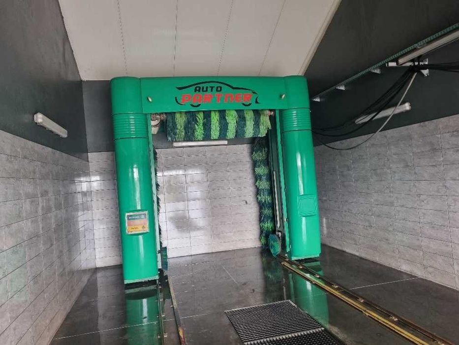 Myjnia szczotkowa automatyczna wysokość mycia do 2.7 m