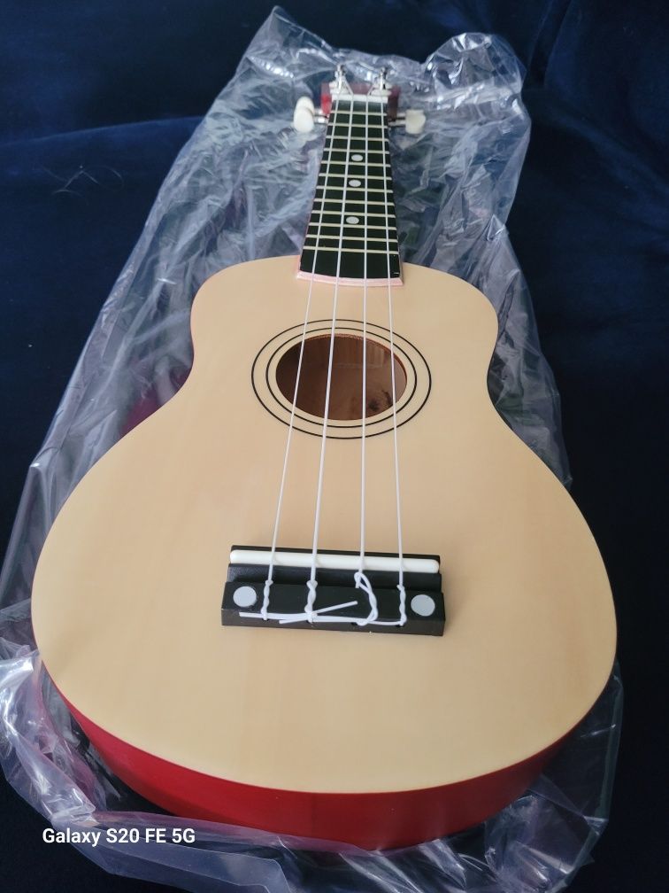 Gitara ukulele strunowa bezprzewodowa