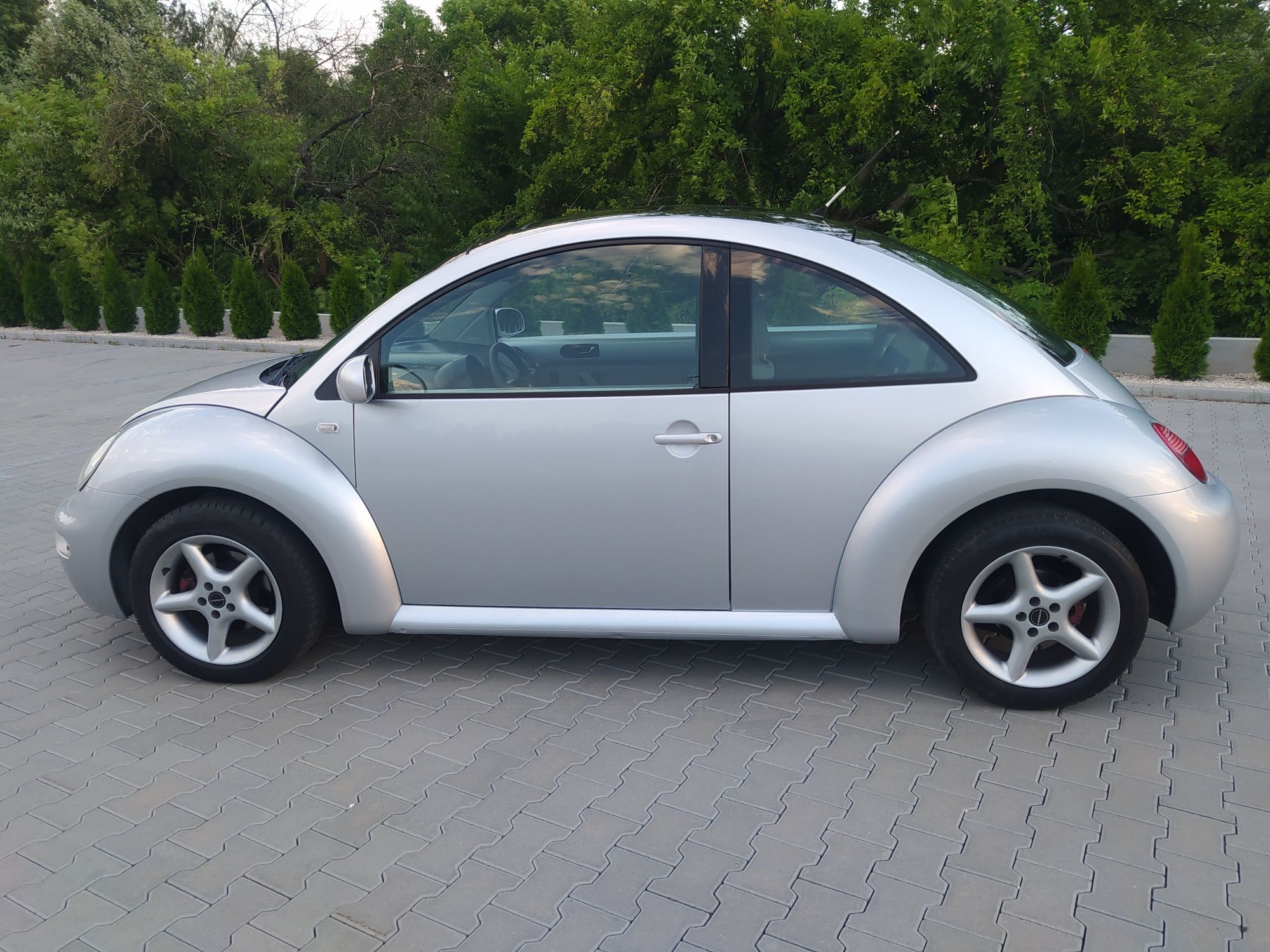 VW New Beetle 2.0 8V GAZ Klima Alufelgi En Vogue