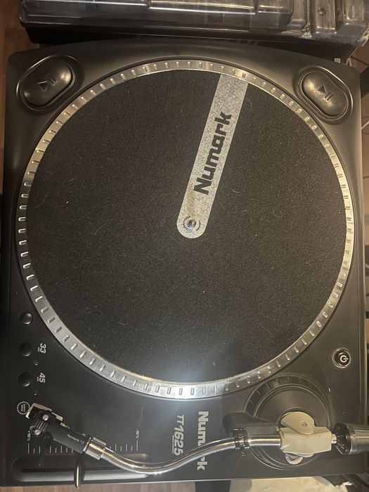 Dwa gramofony Numark TT 1625