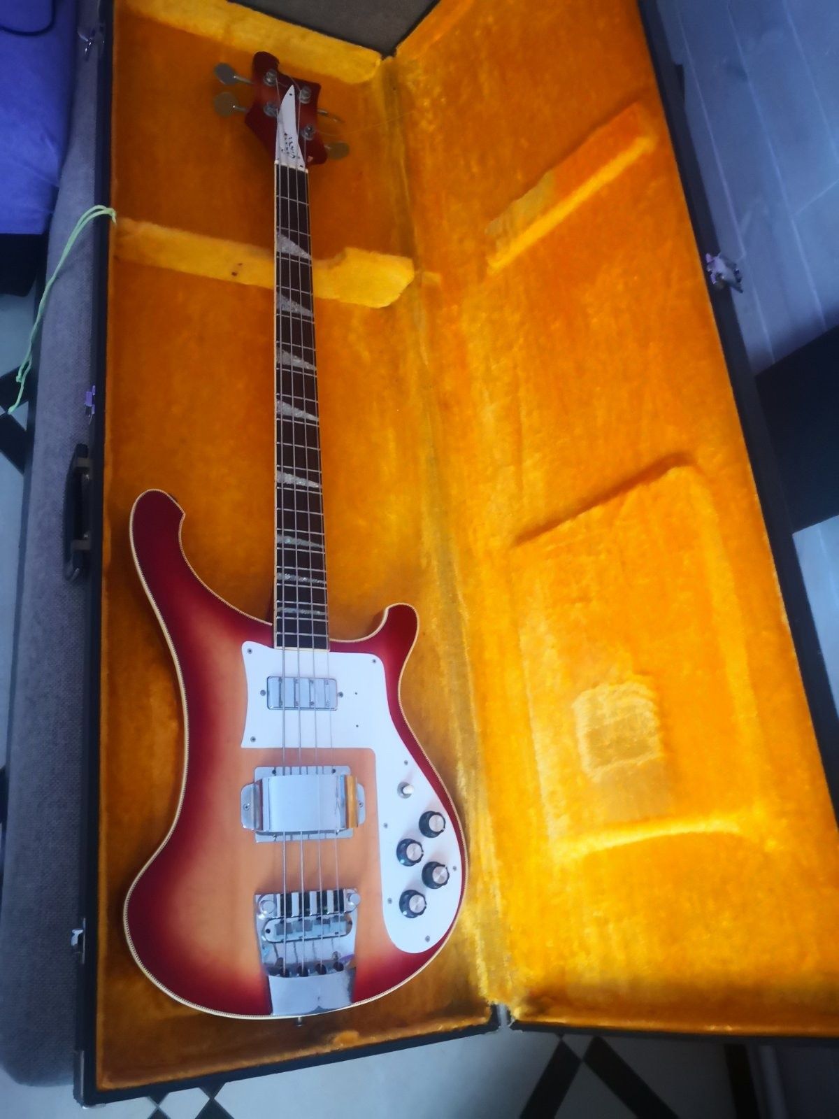 Gitara basowa Rickenbacker GRECO