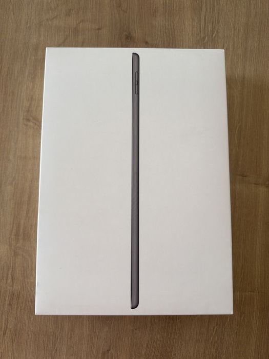 Opakowanie karton do Ipad 8