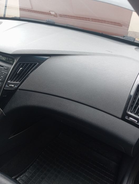 Hyundai Sonata. Офіційне авто.