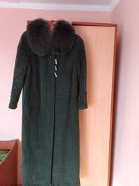 Зимове  жіноче пальто з хутром , розмір 56-58