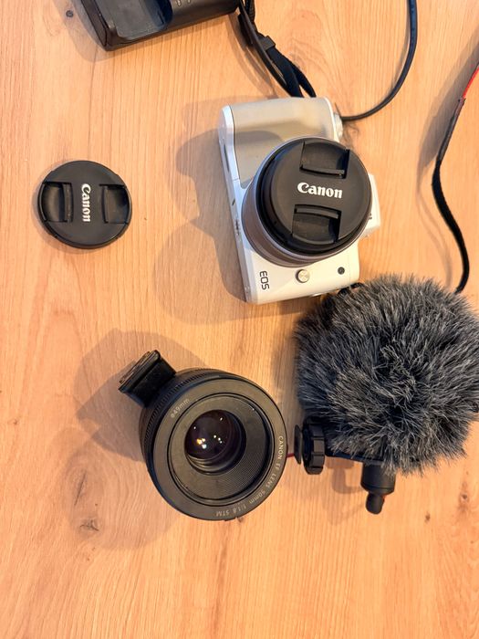 Canon eos m50 + extras