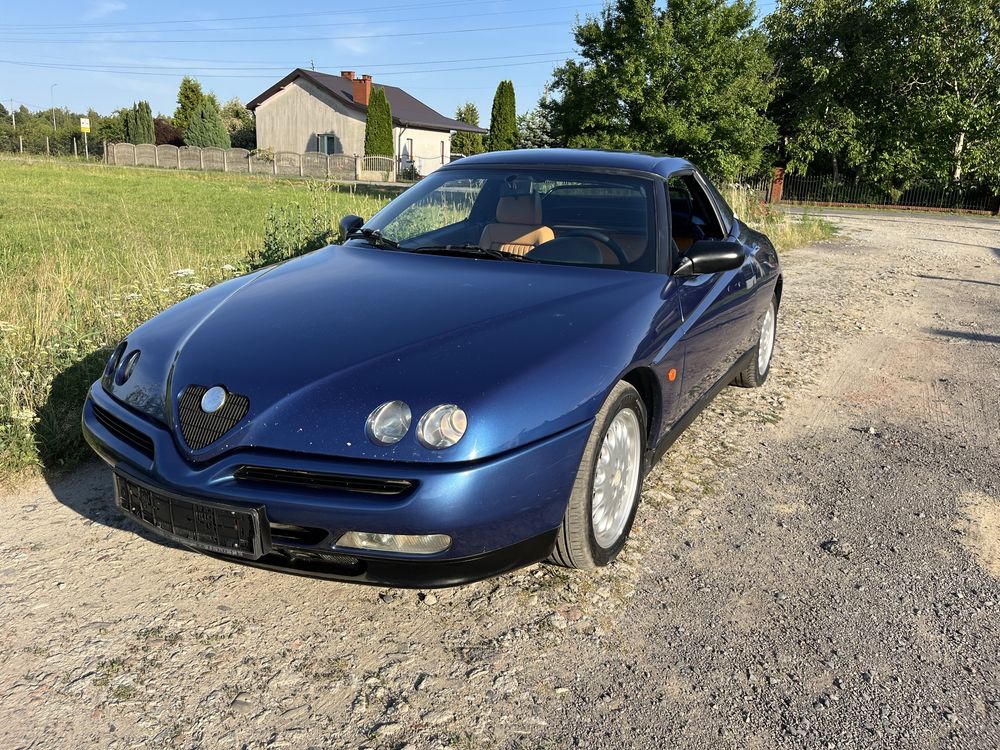 Alfa Romeo Spider 2.0 benz 150KM