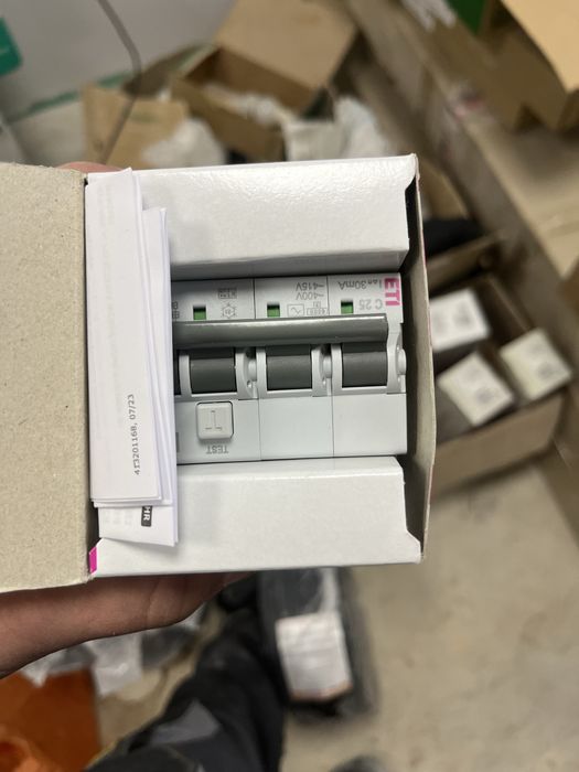 Диф автомат новый