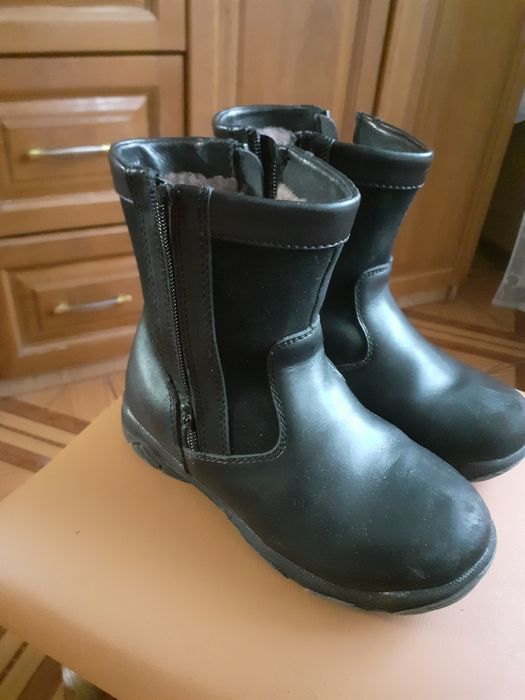 Продам чоботи до хлопчика шкіра р30