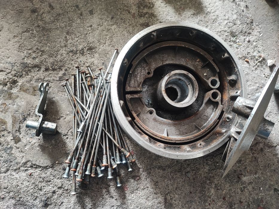 Piasta koła przedniego ETZ 250