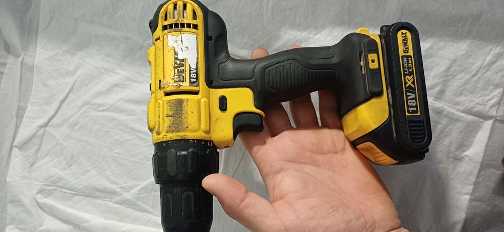 Продам DEWALT 420