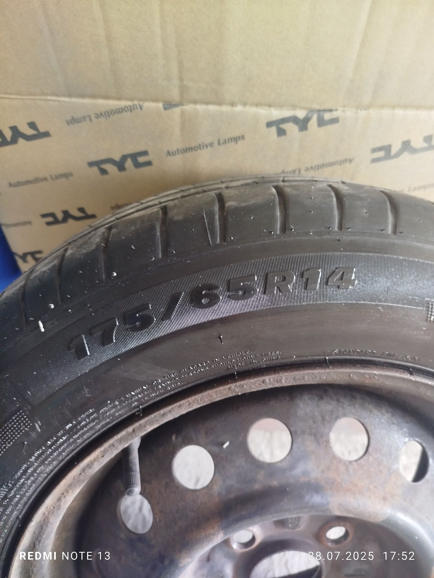 Opony letnie z felgami stalowymi 175/65/14