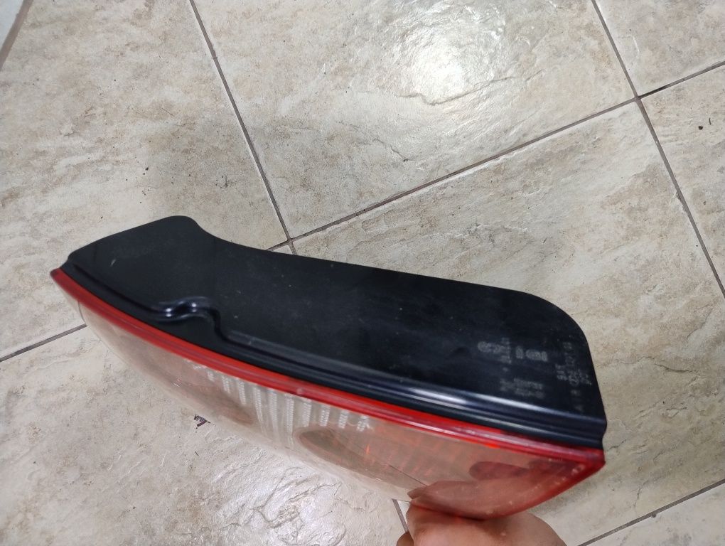 VW Volkswagen Passat B5 lift sedan Europa lampa lewy tył wysyłka OLX