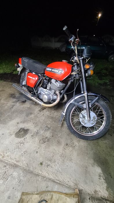 Мотоцикл іж планета 5