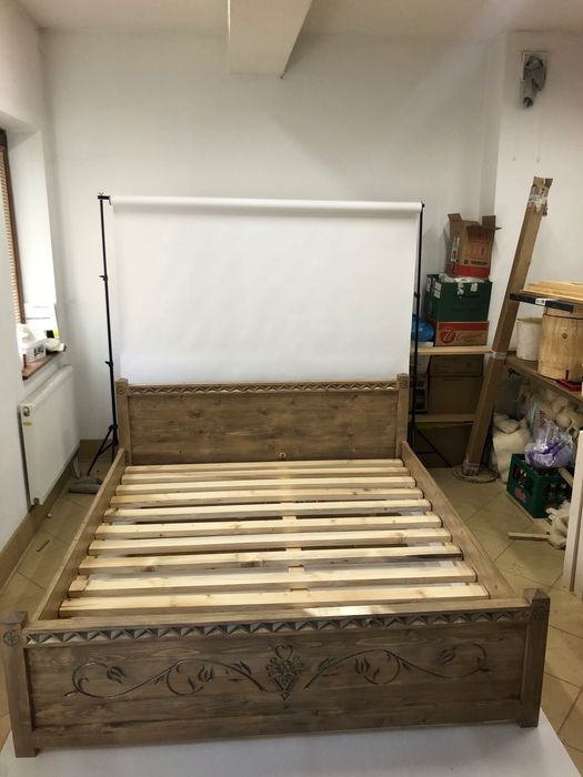 Łóżko góralskie drewniane