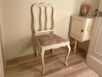 Malowane vintage krzesło z gobelinem Toile de Jouy Shabby Chic antyk