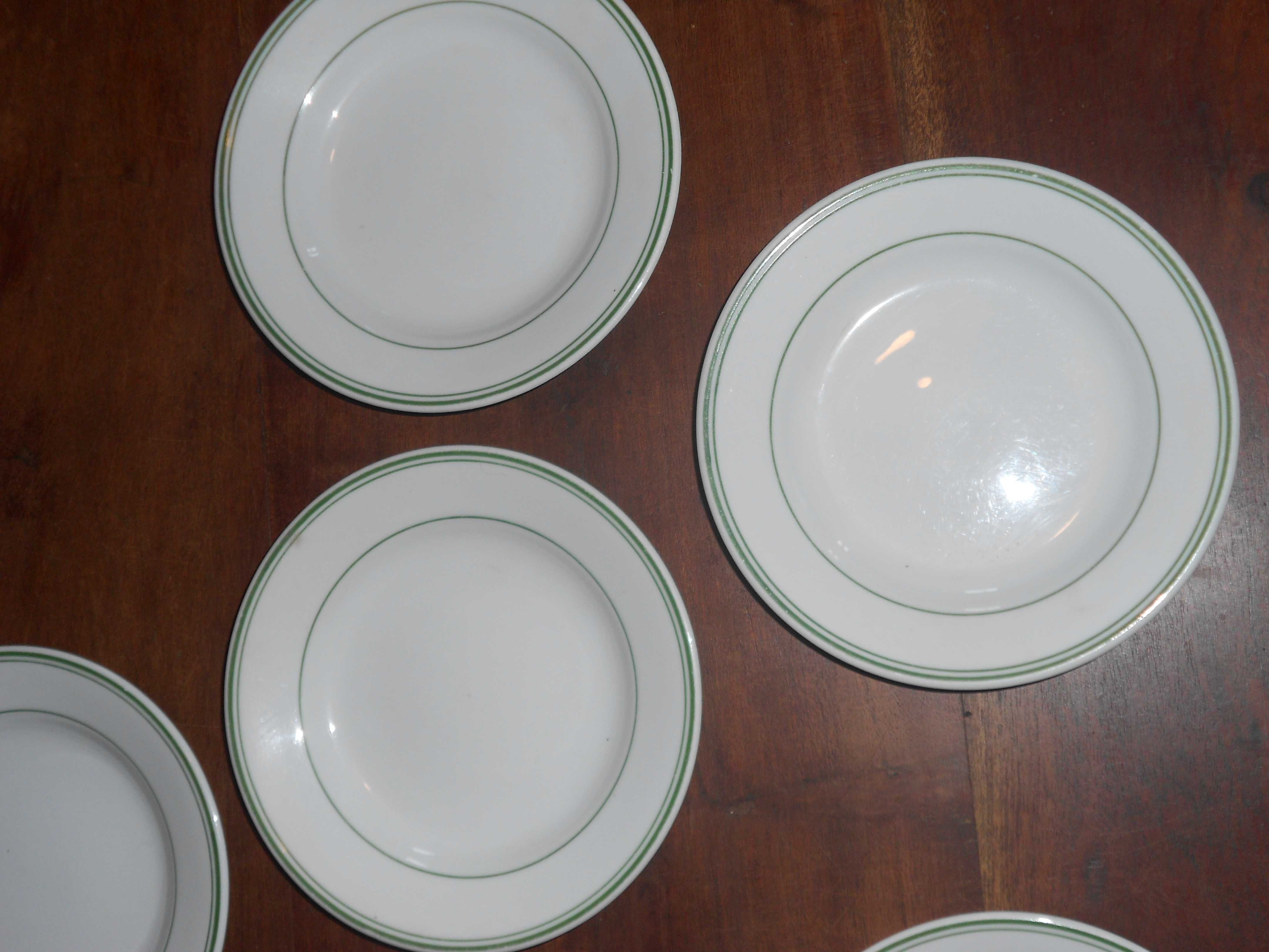Conjunto pratos antigos sobremesa SPAL