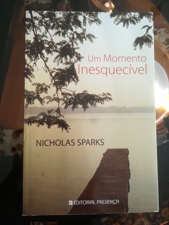 Livro "Um momento inesquecível" de Nicholas Sparks